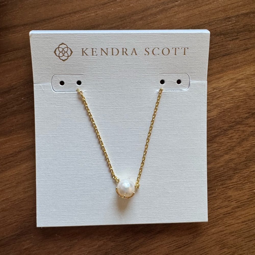 Kendra Scott gold & pearl “Ashton” necklace, never worn